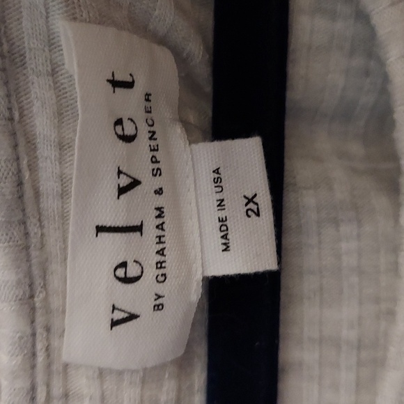 VELVET by Graham & Spencer Light Gray Ribbed Top - Picture 5 of 14